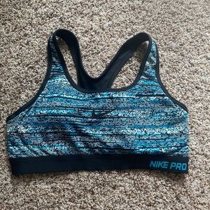 Nike Pro Sports Bra